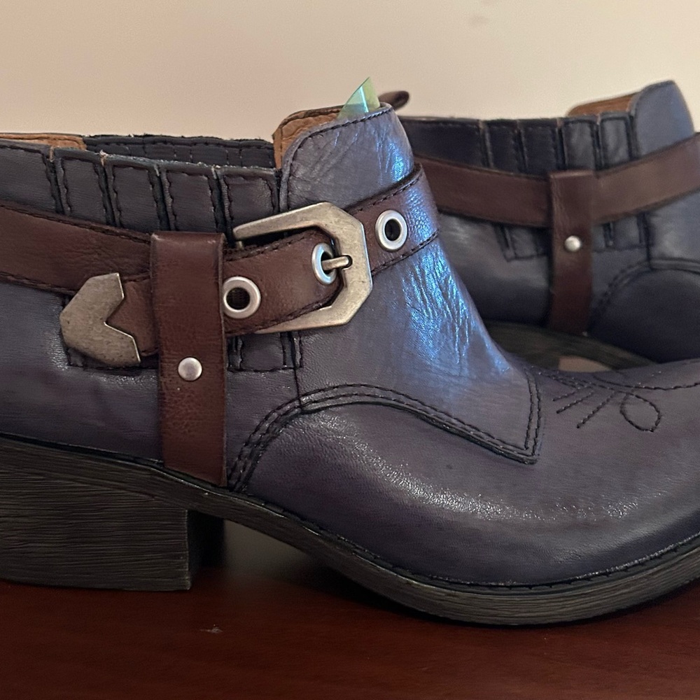 Naya Women's Ankle Boots - Black and Brown